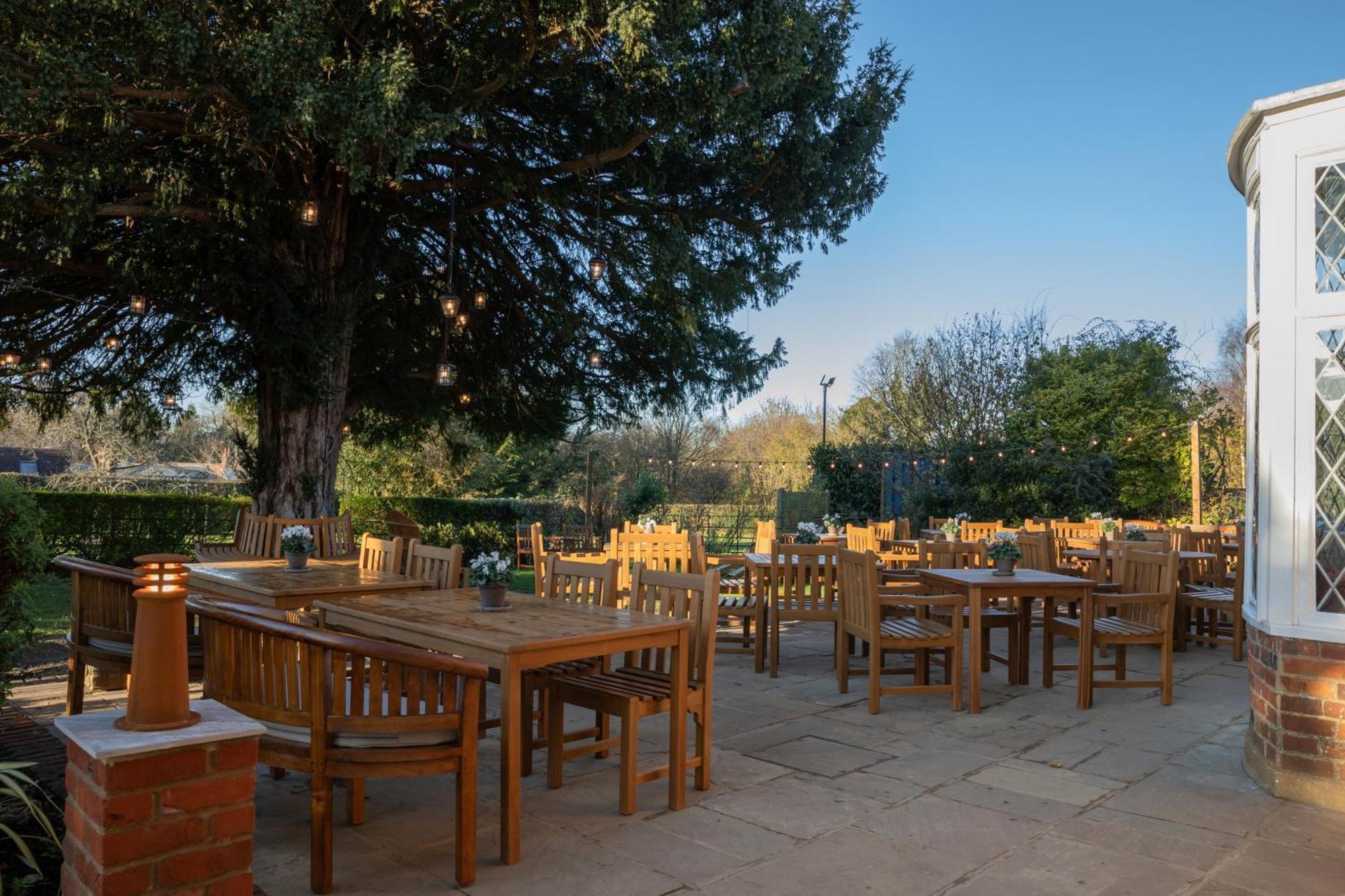 Bedford Arms Hotel Rickmansworth Extérieur photo